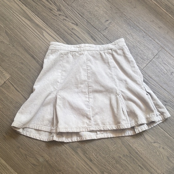 BDG | Urban Outfitters Grey Corduroy Pleated Skater Skirt Size Small - Picture 2 of 12